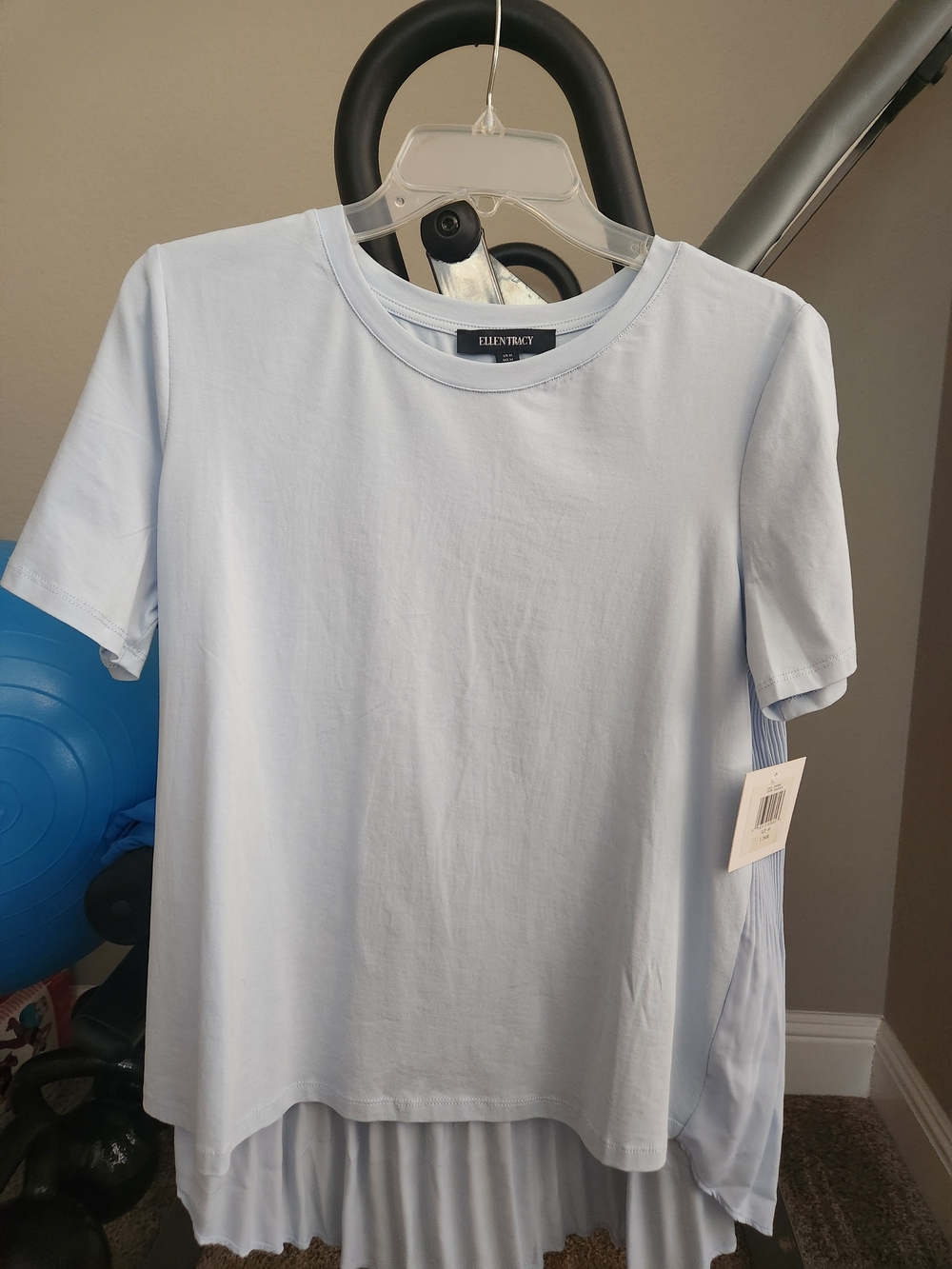Ellen Tracy Women Cloud Blue Crewneck T-Shirt, Sz M, PLEATED back